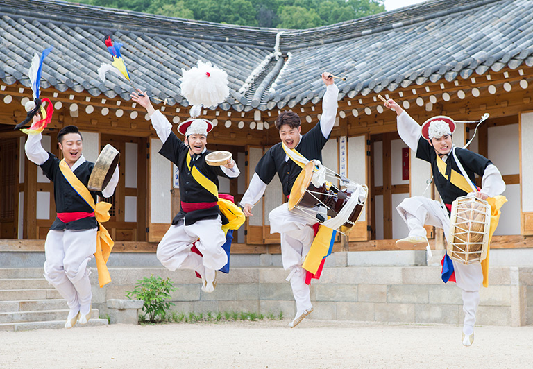 신명나는 사물놀이